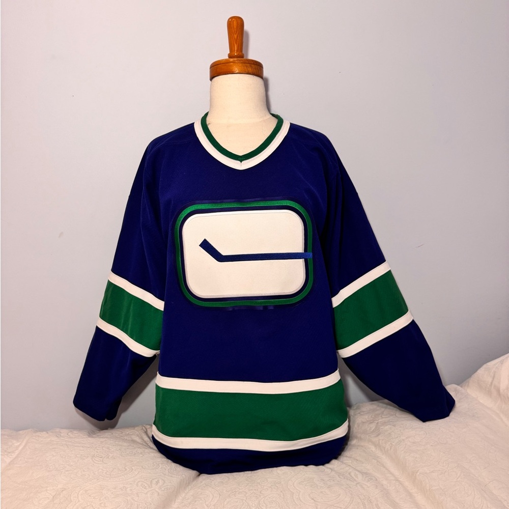 Vintage Canucks Jersey